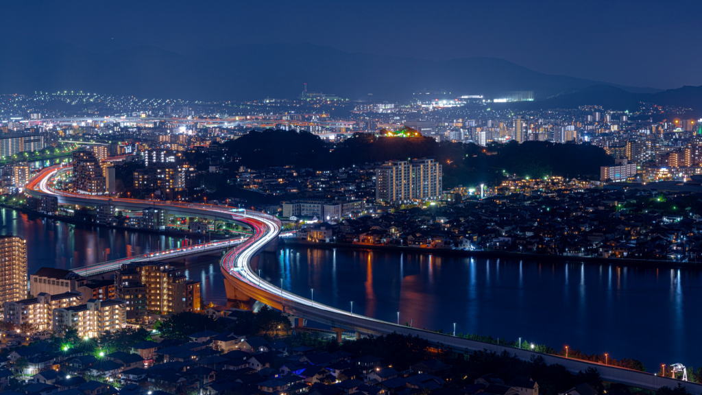 夜景高速道路イメージ画像